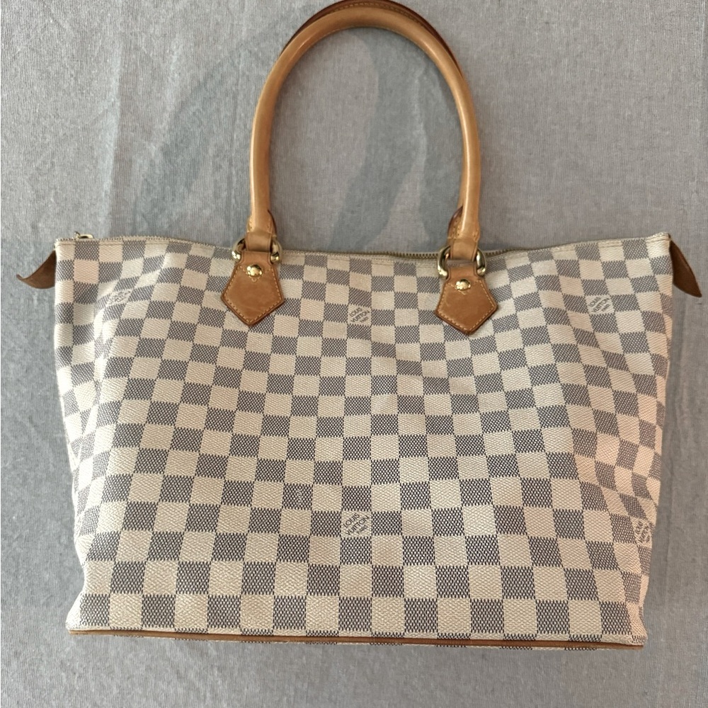 Louis Vuitton shoulder bag